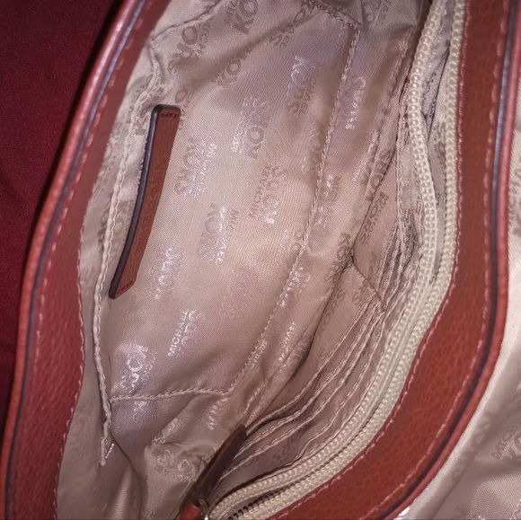 Michael Kors purse - Picture 8 of 11